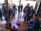 Grupo em conversa descontraída com Inês Hammes.
